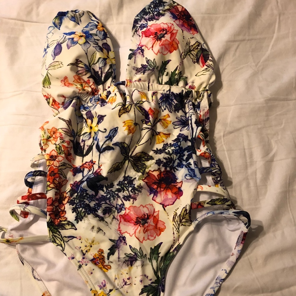 Bathing suit